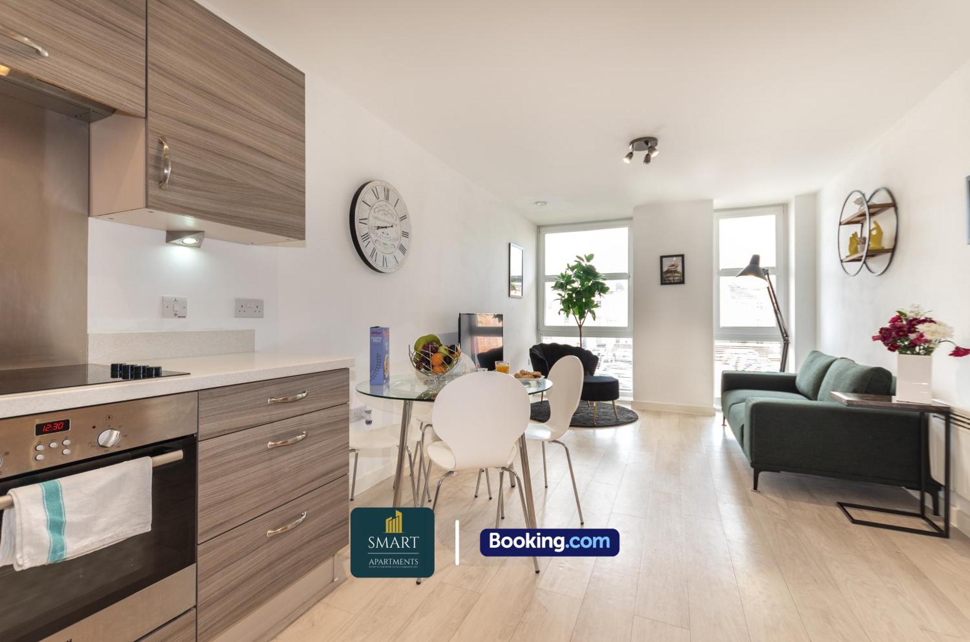 Spacious City Center Apartment By Smart Apartments Short Lets & Serviced Accommodation Apartment Southampton With Free Wifi Exterior photo