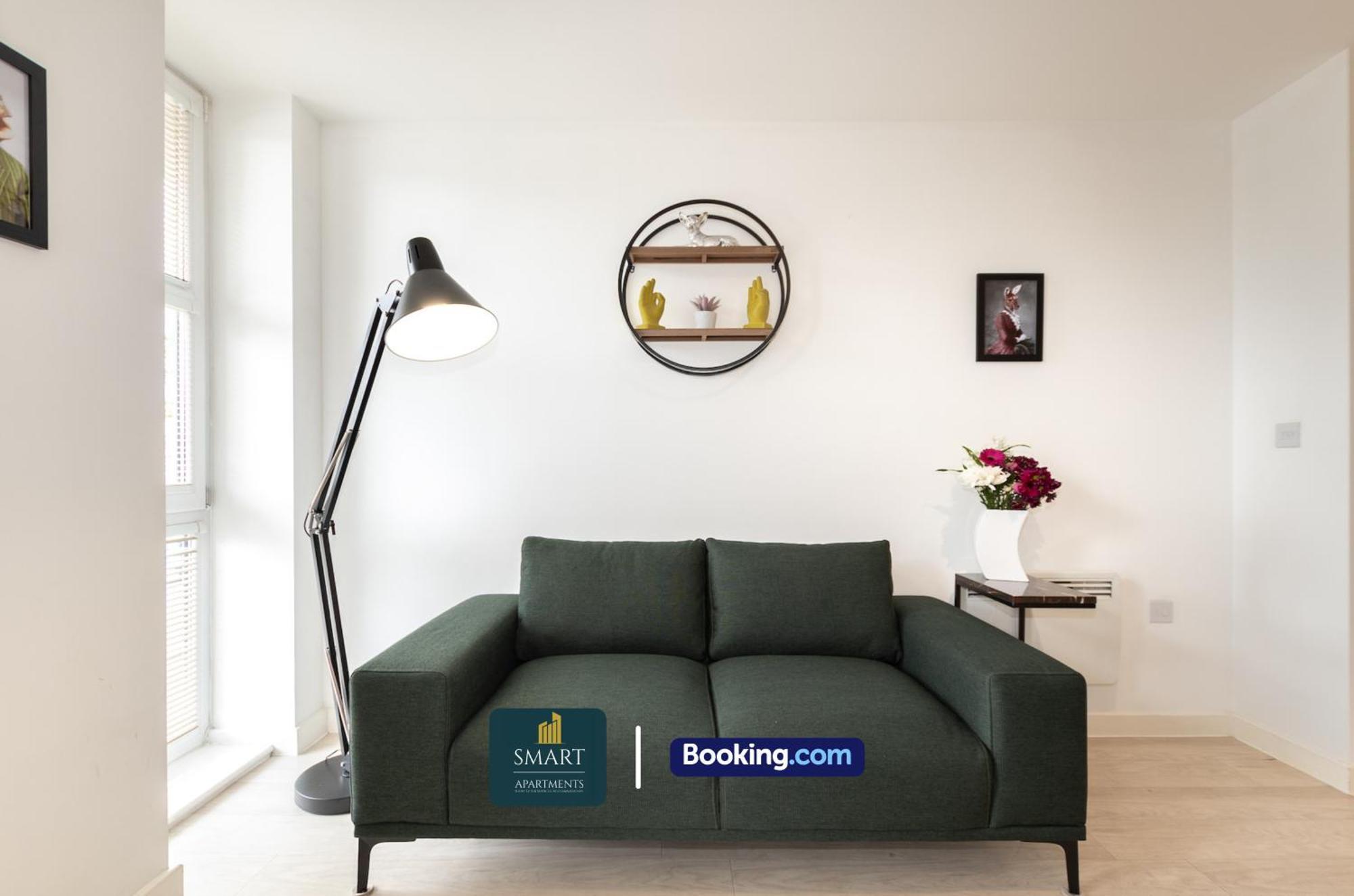 Spacious City Center Apartment By Smart Apartments Short Lets & Serviced Accommodation Apartment Southampton With Free Wifi Exterior photo