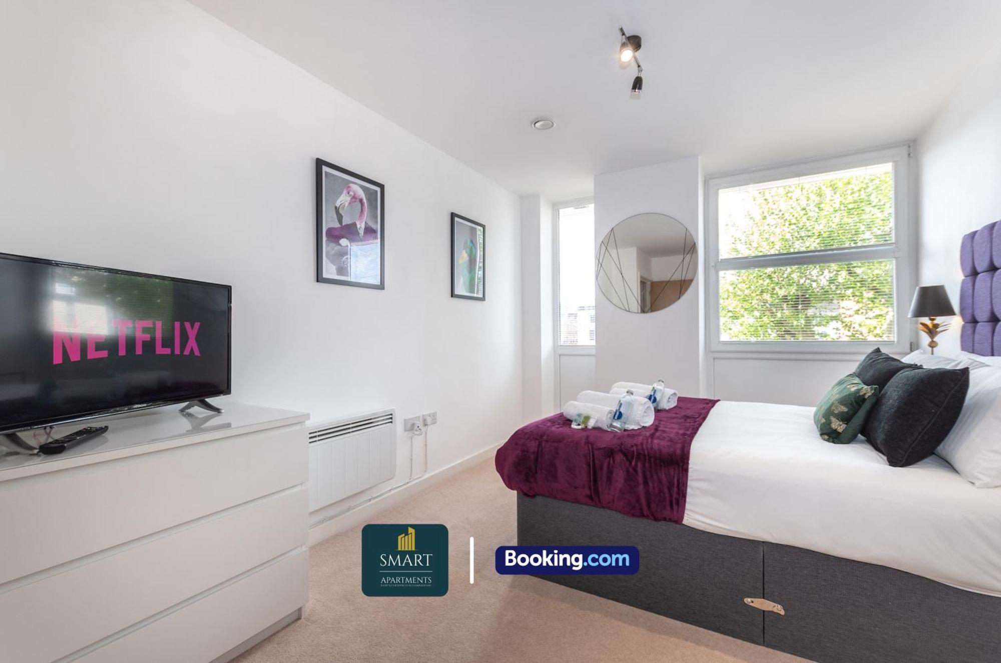 Spacious City Center Apartment By Smart Apartments Short Lets & Serviced Accommodation Apartment Southampton With Free Wifi Exterior photo